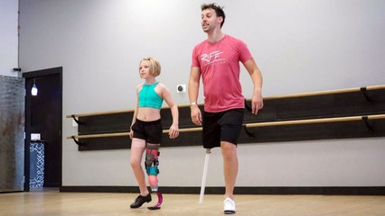 One Legged Dancer Surprised By One Legged Dancing Idol | Happily TV