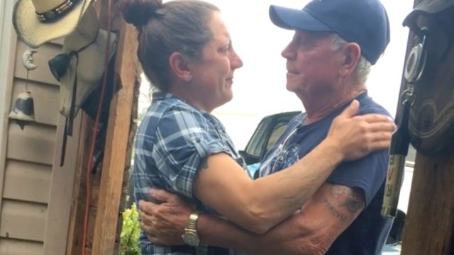 Woman Reunited With Her Father After 41 Years Apart | Happily TV
