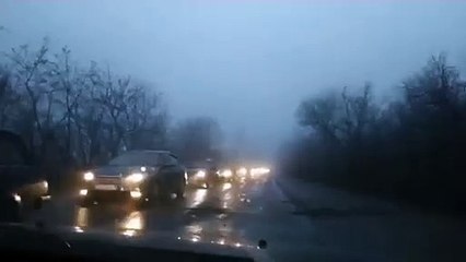 Donetsk'te tahliye bildirimi sonrası uzun araç kuyrukları oluştu