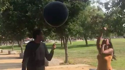 Gender Reveal Goes Wrong As Balloon Flies Away | Happily TV