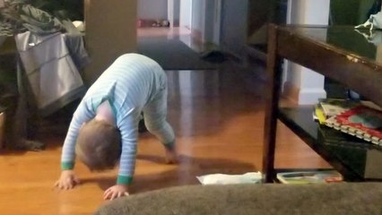Copycat Toddler Sees Mom Do Yoga And Won't Stop Walking Like Her | Happily TV