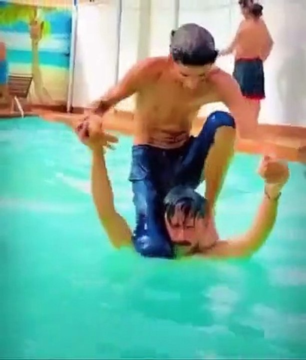 J'ai beau être matinal du cou, j'ai mal !