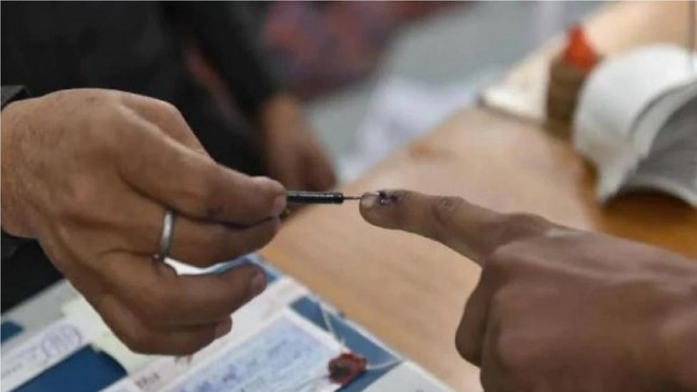 With 3rd phase polling UP elections to enter Yadav belt!