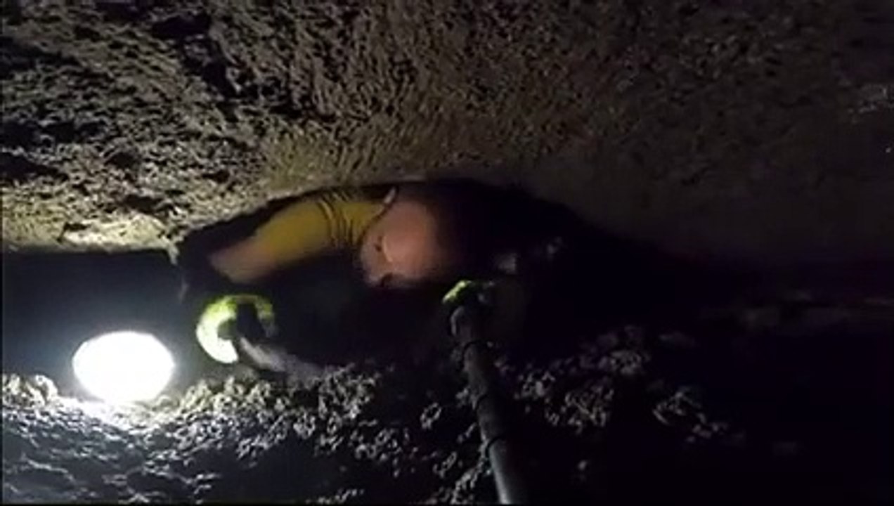 Expert en spéléologie et professionnel de la survie en grotte