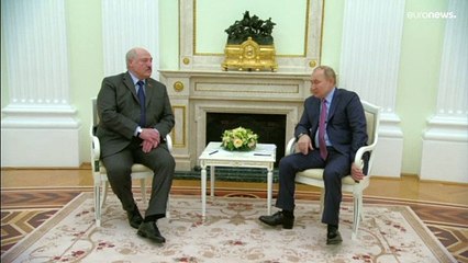 Télécharger la video: Faccia a faccia al Cremlino tra Putin e Lukashenko