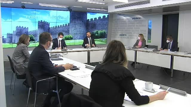 Los barones del PP piden aclaraciones a Casado y Ayuso