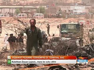 Pesawat pejuang terhempas di terminal bas