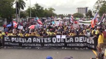 Miles de personas protestan de nuevo en San Juan para pedir mejoras laborales