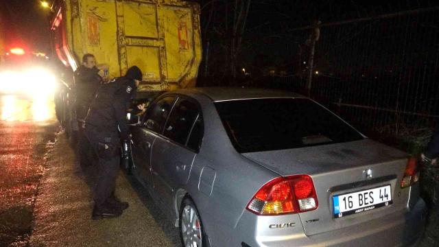 Otomobilde çakmak gazı bomba gibi patladı : 2 yaralı