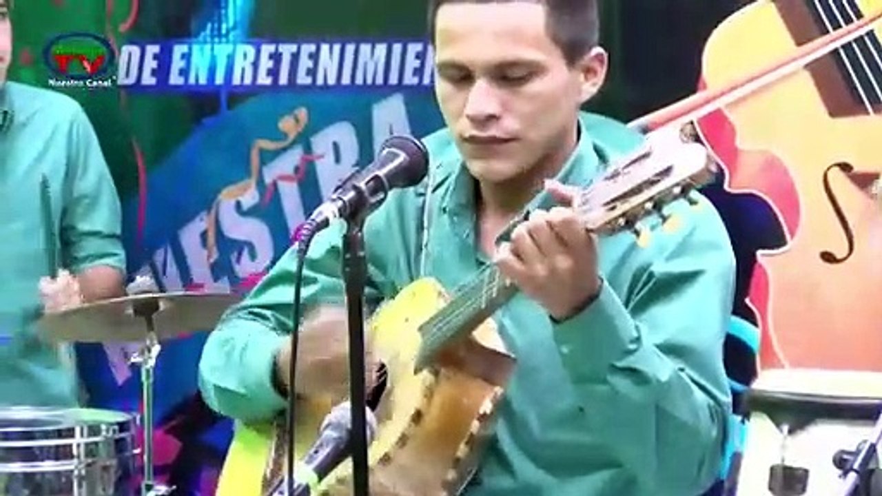 EL TORNILLITO    SONORA TROPICAL LOS MORENOS