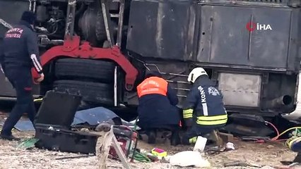 Konya'da otobüs devrildi!