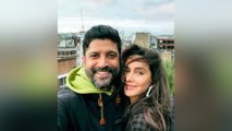 Farhan Akhtar Shibani Dandekar Age Gap | फरहान अख्तर से इतनी छोटी है शिबानी | Boldsky