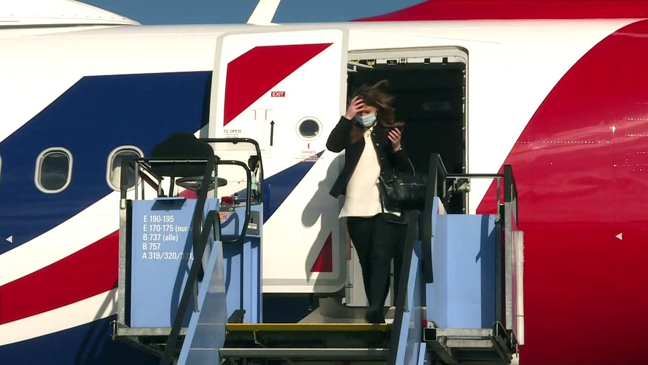 Boris Johnson arrives in Munich for a security conference