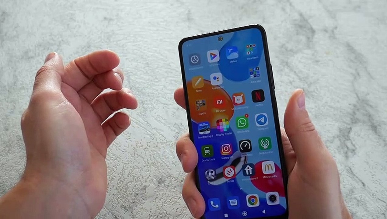 RECENSIONE XIAOMI REDMI NOTE 11: CONCRETO, CON DISPLAY AMOLED 90 Hz, IN OFFERTA A 179,90 EURO!