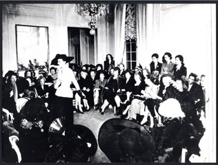 THE GREEK BAR JACKET_SQUARE