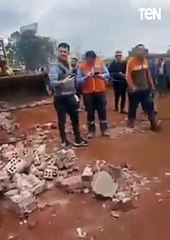 مـ صـ رع 3 عمال وإصابة 7 فى إنهيار مدخنة مصنع طوب بقرية أبو نبهان مركز ميت غمر