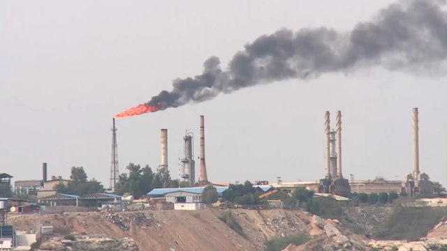 اتفاقات محلية وأجنبية لتطوير حقول نفط وغاز في إيران