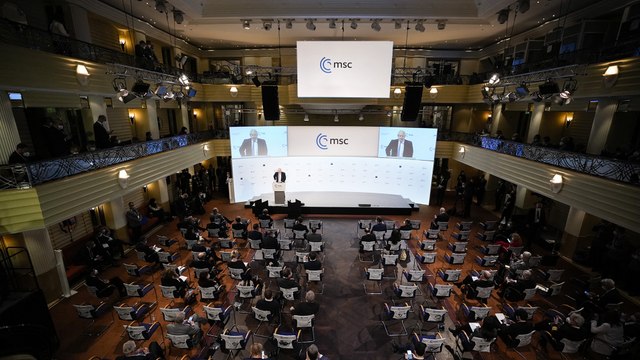 أزمة الثقة بين الخصوم لم تنتهِ وبوادر حل أزمة نووي إيران تلوح بالأفقل