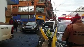 Acidente no Centro de Londrina deixa mulher ferida.