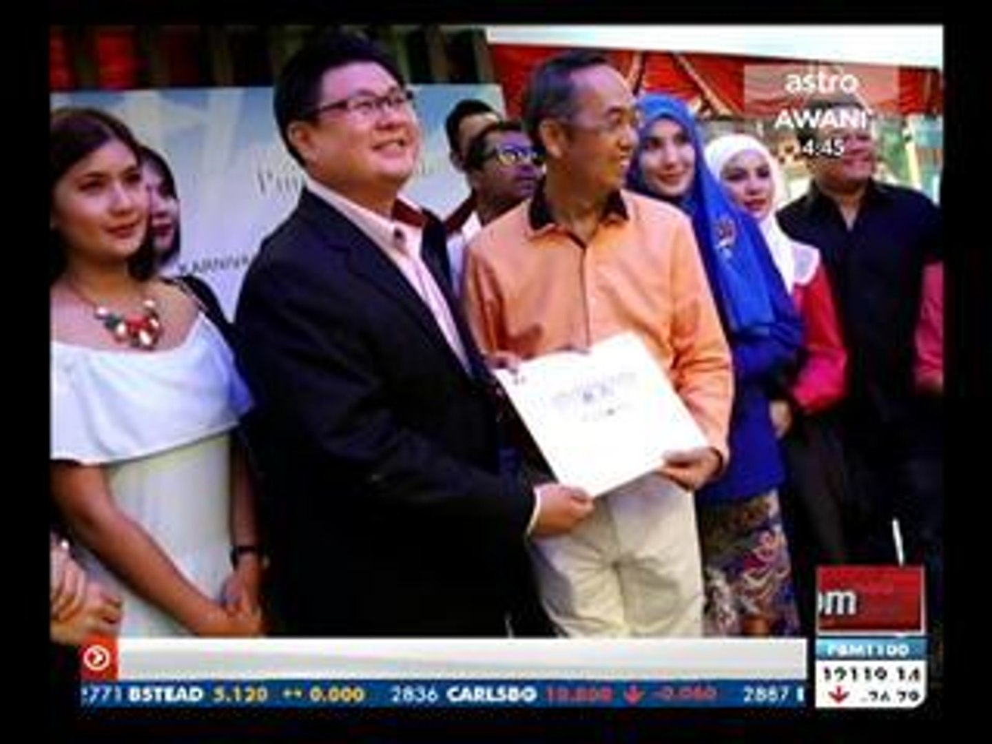 ⁣David Teo galakkan artis, krew beli rumah