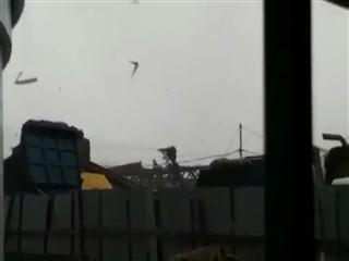 Puting beliung melanda Klang