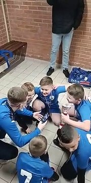 LE CHANT HEUREUX DES U8/U9 AU TOURNOI DE L'OLYMPIQUE HENINOIS