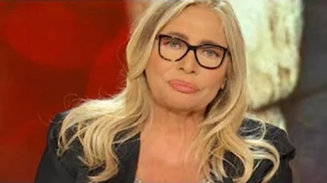 Mara Venier non rifarà Domenica In? Maurizio Costanzo assicura: “La Rai vuole che resti” Quando un c