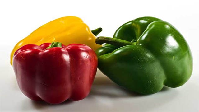 Capsicum खाने के नुकसान,शिमला मिर्च का सेवन इन लोगो के लिए खतरनाक |Boldsky