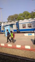 Parallel Race Between Kolkata Lalgol 3 Phase Memu & Sealdah Gede Local| Indian Railway |