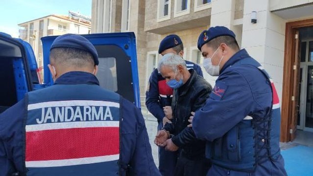 Zihinsel engelli kız kardeşini başına demirle vurup öldürmüş