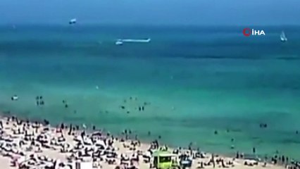 Miami'de bir plaja helikopter düştü!