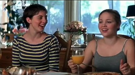 Amigas a la fuerza Tráiler VO