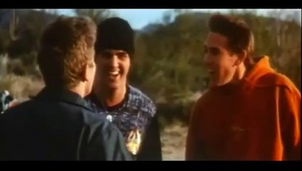 Arac Attack Tráiler