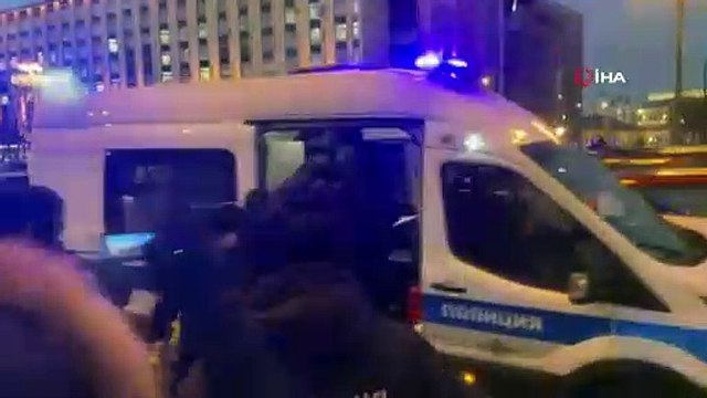 Rusya'da 'savaşa hayır' gösterileri yapılıyor