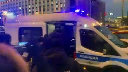 Rusya'da 'savaşa hayır' gösterileri yapılıyor
