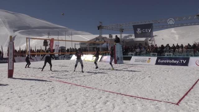 KAHRAMANMARAŞ - Rusya ve Ukrayna voleybol takımları CEV Kar Voleybolu Avrupa Turu 1. etabında karşılaştı