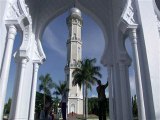 Tsunami-ravaged Aceh rises rapidly from the ruins