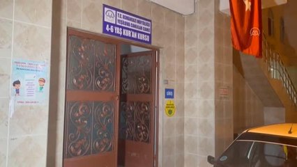 Hırsızlık şüphelisinin bıçakladığı imam hatip ağır yaralandı