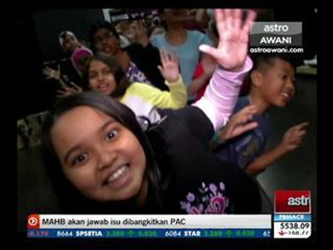 Di sebalik pembikinan teater 'Seussical'