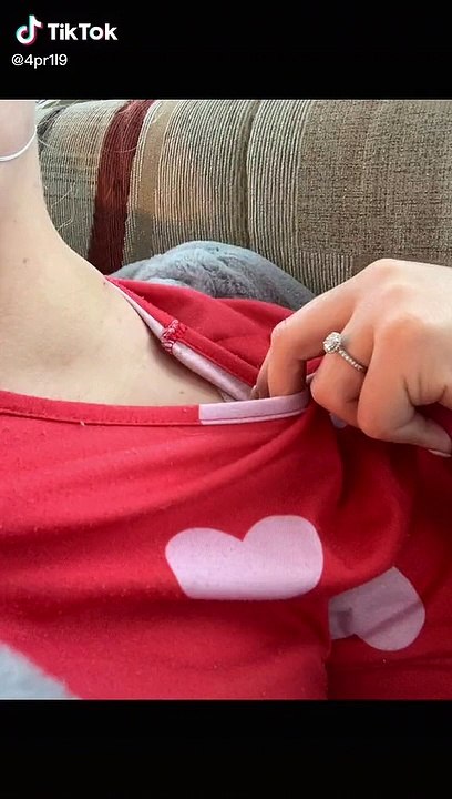 Joven creyó que la comezón en su piel era causada por el jabón; fue diagnosticada con cáncer