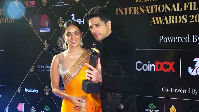 Siddharth Malhotra- Kiara Advani को Shershah Film के लिए मिला दादा साहेब फाल्के अवॉर्ड | FilmiBeat