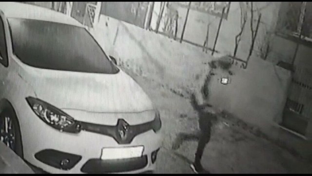 İstanbul’da hırsızlar güvenlik kamerasına yakalandı