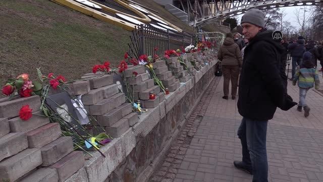 Kiev'de, 2014 Maidan olayları sırasında ölenler için anma töreni düzenlendi