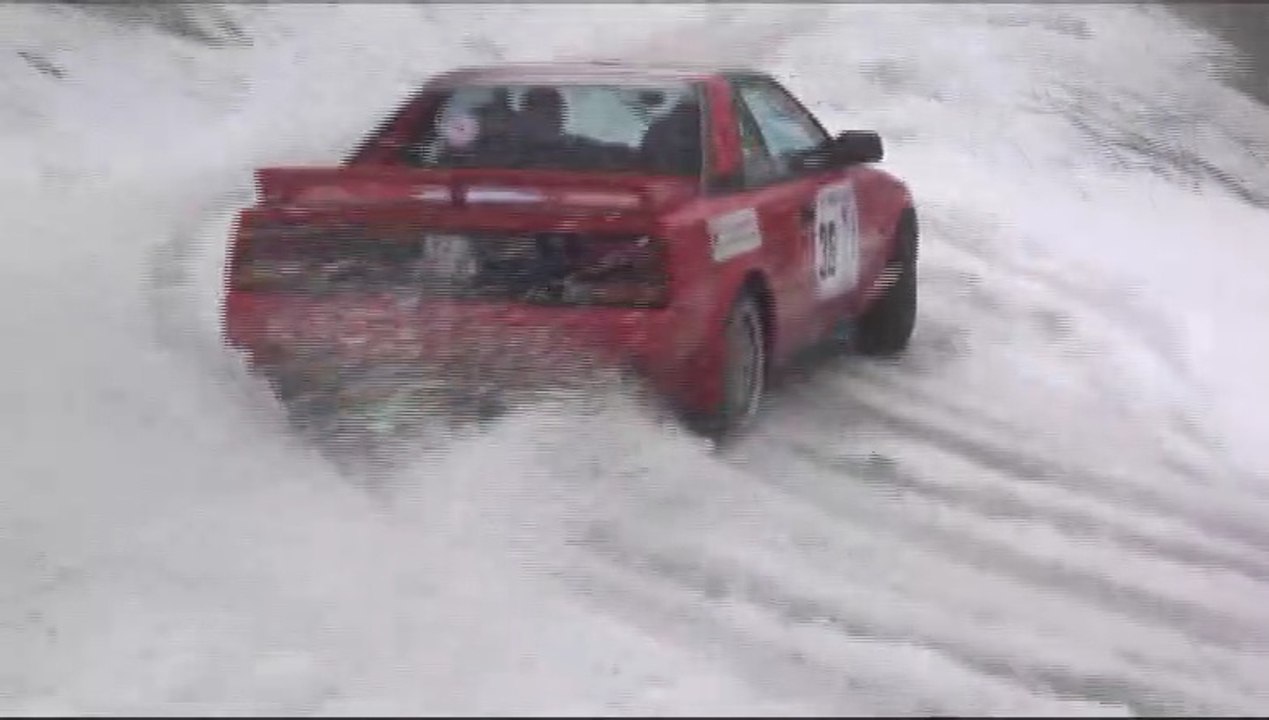 TOYOTA MR 2  rallye neige et glace _ lulu du jura