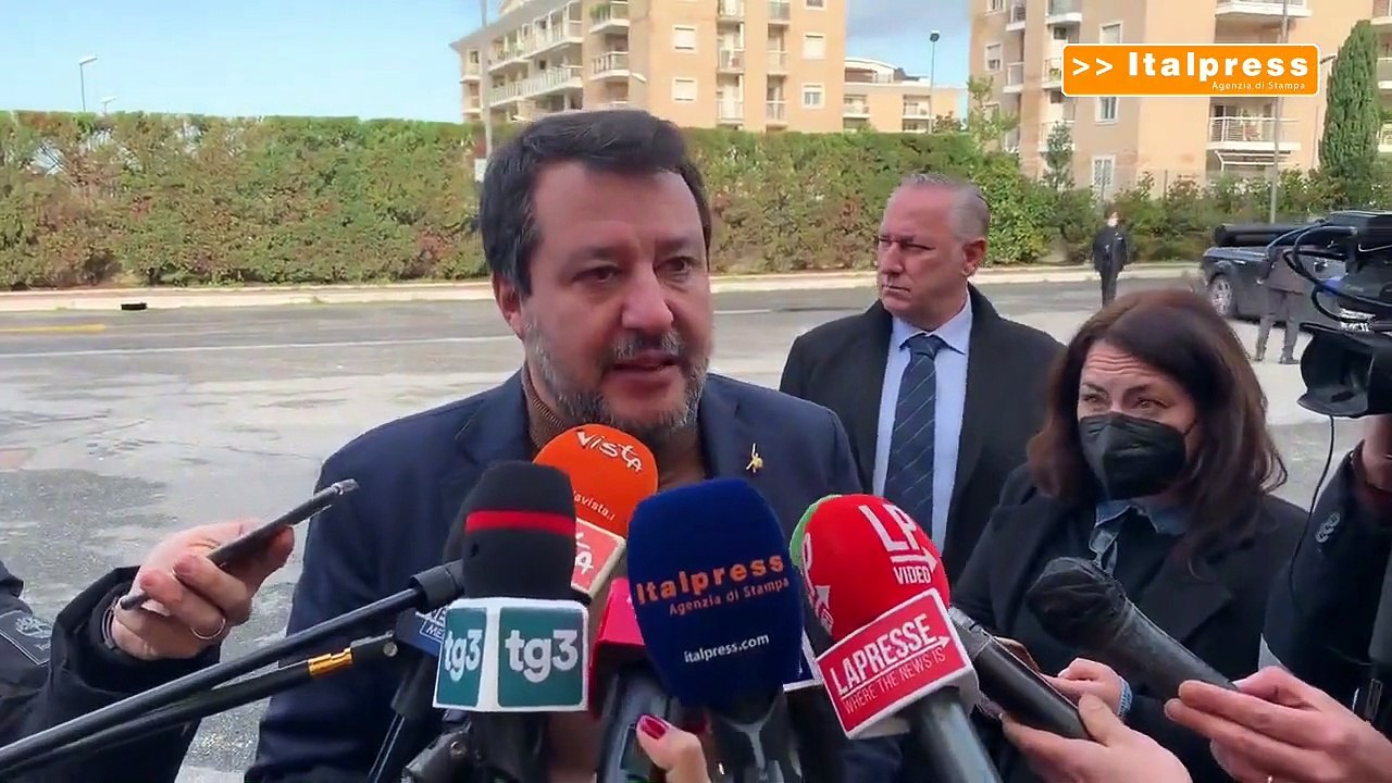 Manovra, Salvini "Serve uno sforzo in più contro il caro bollette"