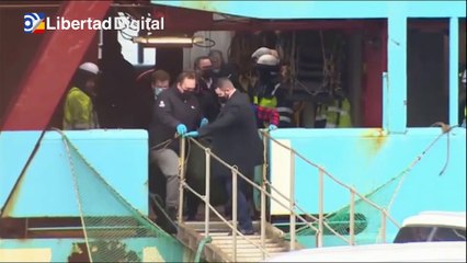 Hoy llega a Santiago el avión con los marineros del barco Villa Pitanxo