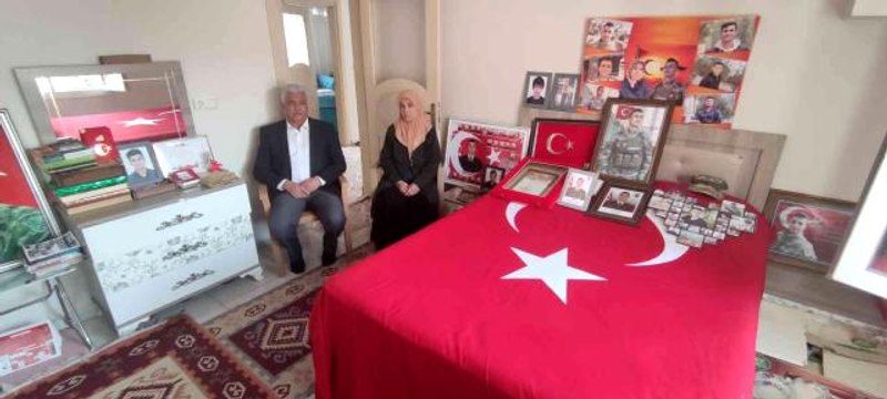 Son dakika haber... Şehit babası: Biz evlatsız yaşarız da; bayrak, ülke, millet olmazsa yaşayamayız
