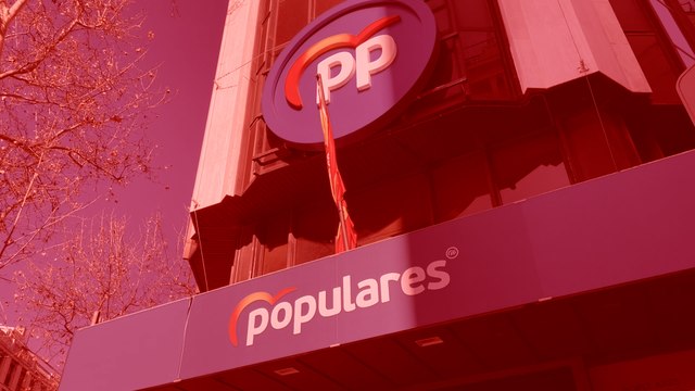 Expectación en las puertas de Génova