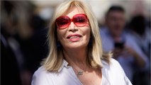 GALA VIDÉO - Amanda Lear : ses confidences sur ses rencontres avec François Mitterrand, Brigitte et Emmanuel Macron
