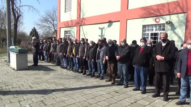 Düzce'de erkek arkadaşı tarafından öldürülen kadın toprağa verildi